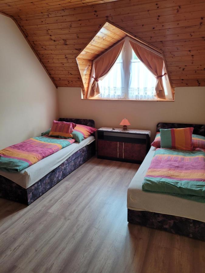 Henrietta Apartmanház Zalakaros Exterior foto