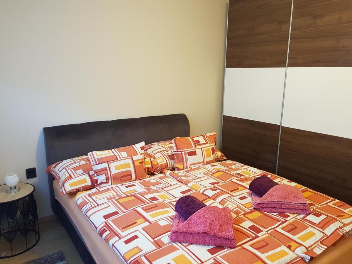 Henrietta Apartmanház Zalakaros Exterior foto